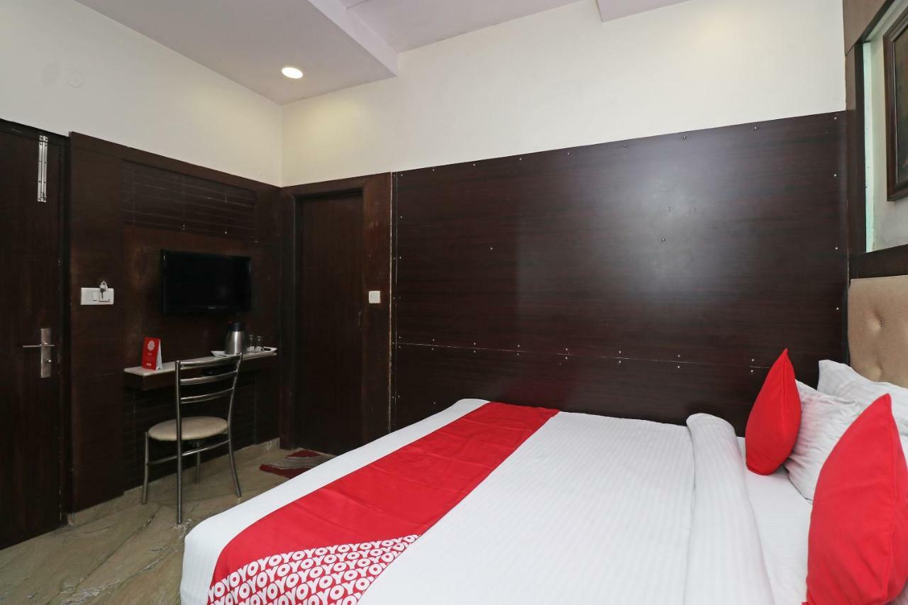 Jādabpur Oyo 30698 Hari Om Guest House מראה חיצוני תמונה