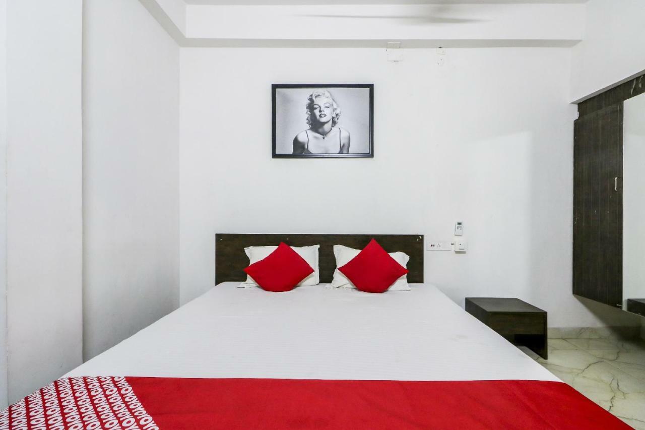 Jādabpur Oyo 30698 Hari Om Guest House מראה חיצוני תמונה